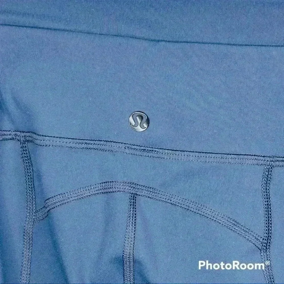 Lululemon Athletica Cropped Leggings, Orange and Navy Blue - Picture 4 of 10